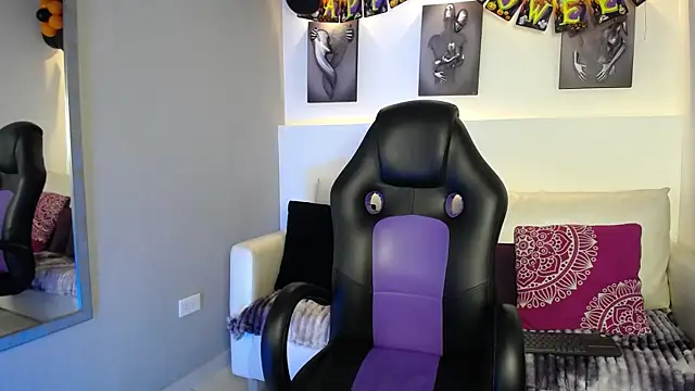 AdrianRinaldi online show from 10.14.25