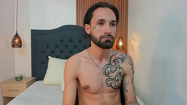 Hisoka 011 online show from 04.03.26