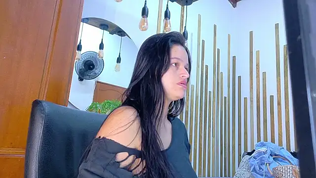 Jennifer Vega1 online show from 03.27.26