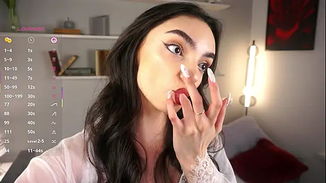 Morena Dolce online show from 09.17.25