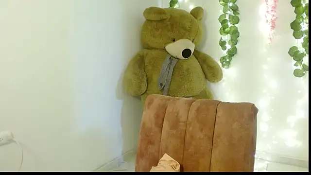 lucy1609 online show from 09.10.25