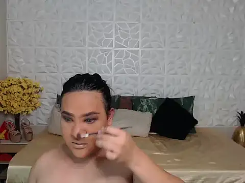 Hotcum ella online show from 11.08.25