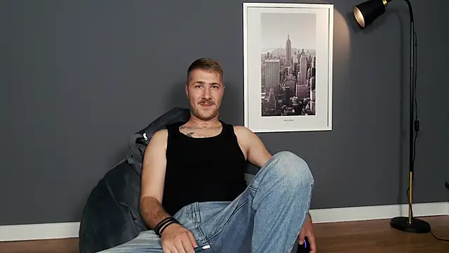 Mr At  online show from 09.23.25