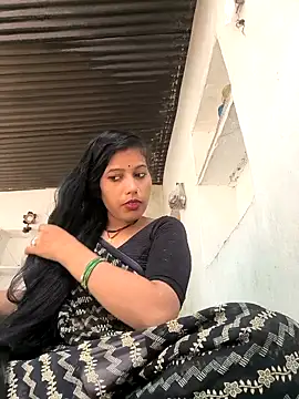 Snapshot of Pinki_malhotra chatting on 09.11.25 Pinki malhotra online show from 09.11.25