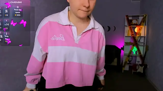 Snapshot of alex_jakson chatting on 10.30.25 alex jakson online show from 10.30.25