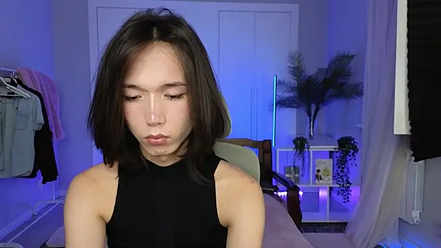 okerriella online show from 11.21.25