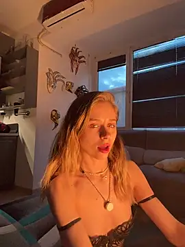 Snapshot of BabyAnais chatting on 03.28.26 BabyAnais online show from 03.28.26