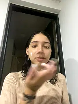 Snapshot of Niina_Sissy chatting on 10.30.25 Niina Sissy online show from 10.30.25