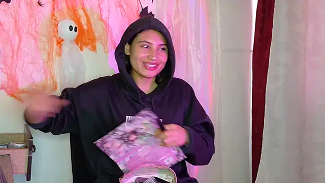 Linda andrew online show from 10.17.25