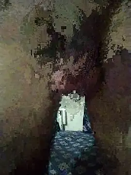 Snapshot of moroooooooo12 chatting on 09.29.25 moroooooooo12 online show from 09.29.25