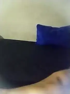 Snapshot of moroooooooo12 chatting on 10.24.25 moroooooooo12 online show from 10.24.25