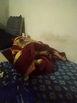 Snapshot of moroooooooo12 chatting on 10.28.25 moroooooooo12 online show from 10.28.25