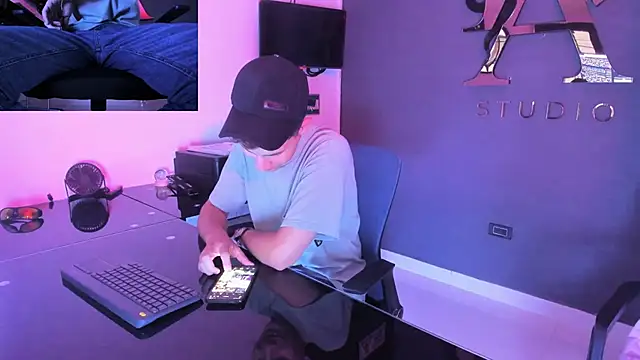 lara and danny online show from 09.26.25