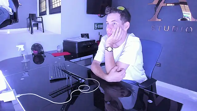 lara and danny online show from 09.28.25