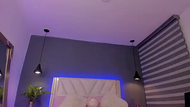 NaishaFord 1 online show from 03.25.26