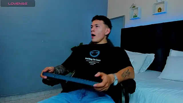 Thomas moon online show from 11.20.25