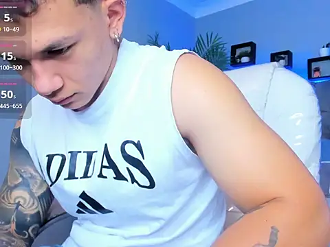 Snapshot of Thomas_moon chatting on 03.15.26 Thomas moon online show from 03.15.26