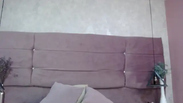Snapshot of Tinylovefg chatting on 09.13.25 Tinylovefg online show from 09.13.25