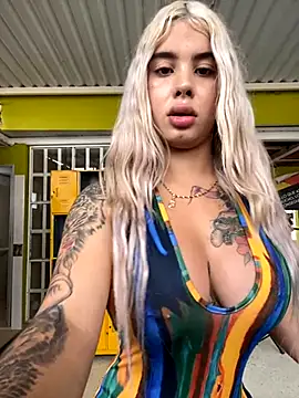 Snapshot of YouCandiSumisa chatting on 09.24.25 YouCandiSumisa online show from 09.24.25