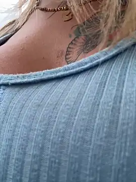 Snapshot of YouCandiSumisa chatting on 10.06.25 YouCandiSumisa online show from 10.06.25