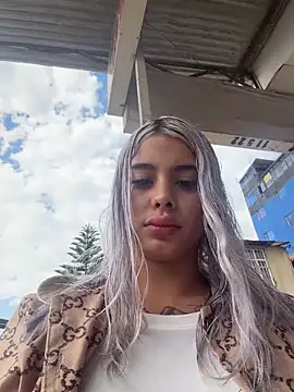 Snapshot of YouCandiSumisa chatting on 10.21.25 YouCandiSumisa online show from 10.21.25