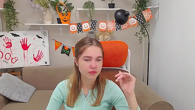 Spicy Lexi online show from 10.20.25