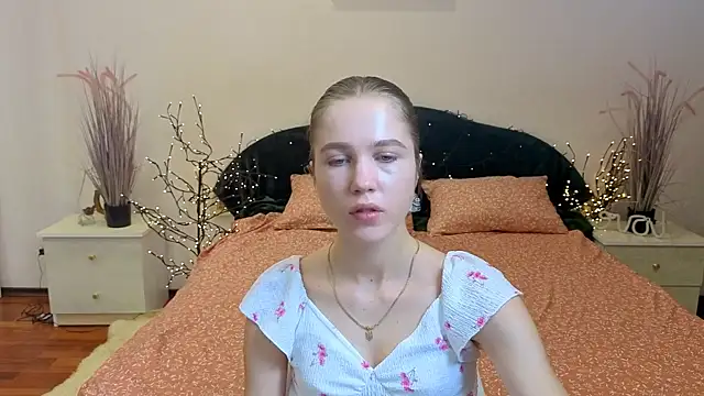 Snapshot of Spicy_Lexi chatting on 07.18.26 Spicy Lexi online show from 07.18.26