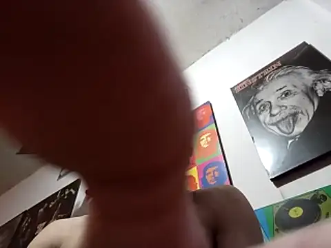 Snapshot of githot chatting on 10.24.25 githot online show from 10.24.25