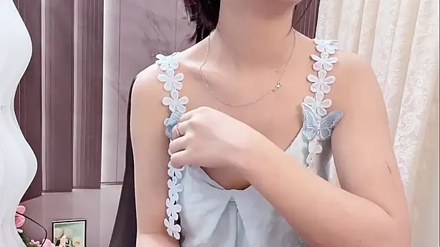 Shenlly online show from 05.15.26