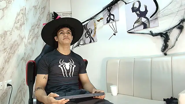 mikey banji online show from 10.21.25