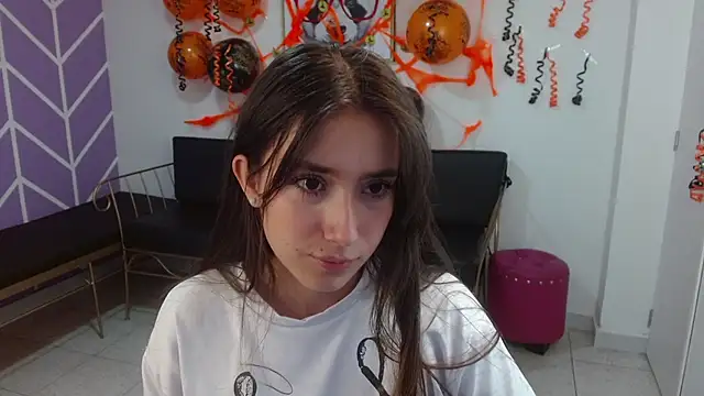 Adhara Kitten online show from 10.21.25