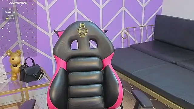 Adhara Kitten online show from 03.11.26