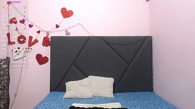 pamela echeverria online show from 03.12.26