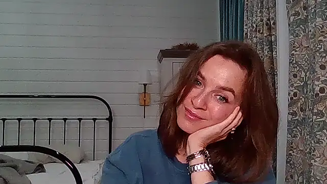 Snapshot of Niravyn_ chatting on 11.01.25 Niravyn  online show from 11.01.25