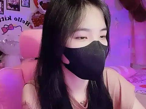 keelinnn19 online show from 09.22.25