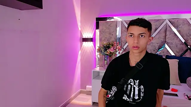 NickandAbby  online show from 01.07.26