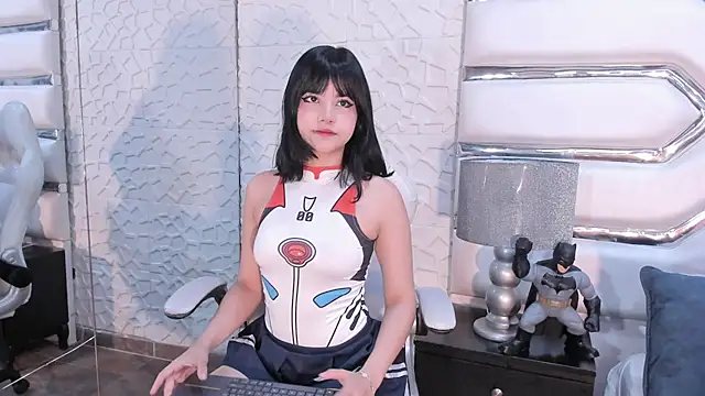 TatiLee online show from 12.20.25