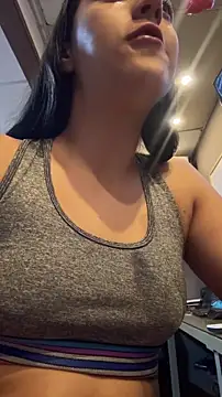 Snapshot of IsabellaaHill_ chatting on 09.27.25 IsabellaaHill  online show from 09.27.25