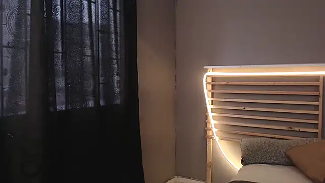 Snapshot of PaulEvens chatting on 02.23.26 PaulEvens online show from 02.23.26