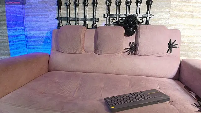 venus firekiss online show from 10.23.25