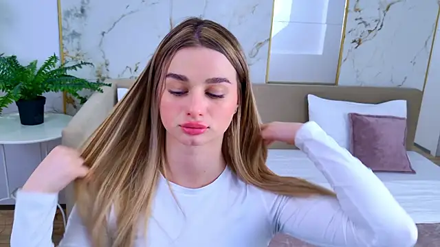 Snapshot of SweetyLicky chatting on 02.19.26 SweetyLicky online show from 02.19.26