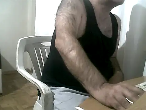 Snapshot of gerek27 chatting on 10.22.25 gerek27 online show from 10.22.25