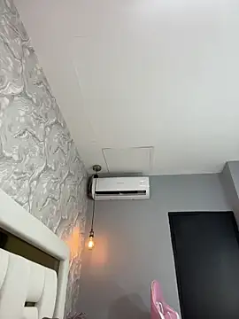 MiaFarkash online show from 06.25.26