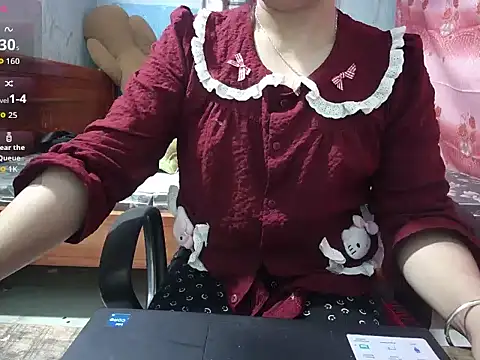 Snapshot of Xue_weng chatting on 02.23.26 Xue weng online show from 02.23.26