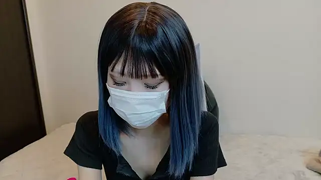 sarina at online show from 03.27.26