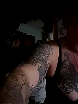 Snapshot of fuck-me-hard2379 chatting on 10.21.25 fuck-me-hard2379 online show from 10.21.25