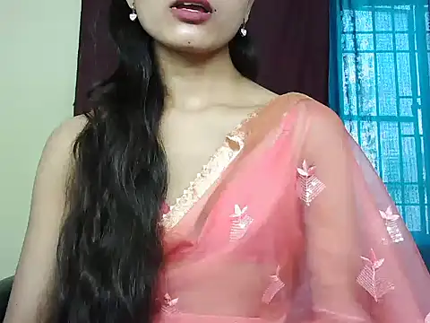 Snapshot of ROSE_GOLDE chatting on 09.10.25 ROSE GOLDE online show from 09.10.25