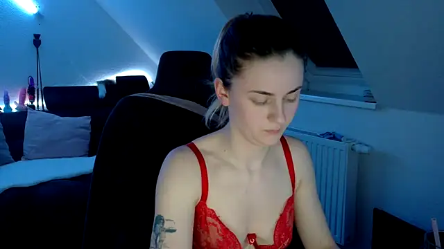 Melly4You online show from 04.08.26