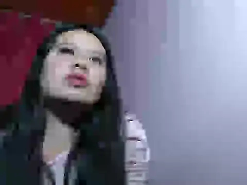 nina kisslove online show from 10.20.25