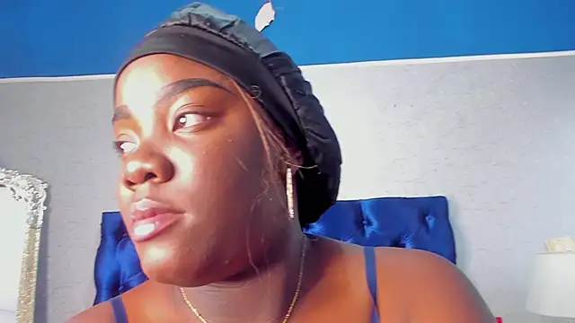 TANISHA HILL online show from 10.08.25